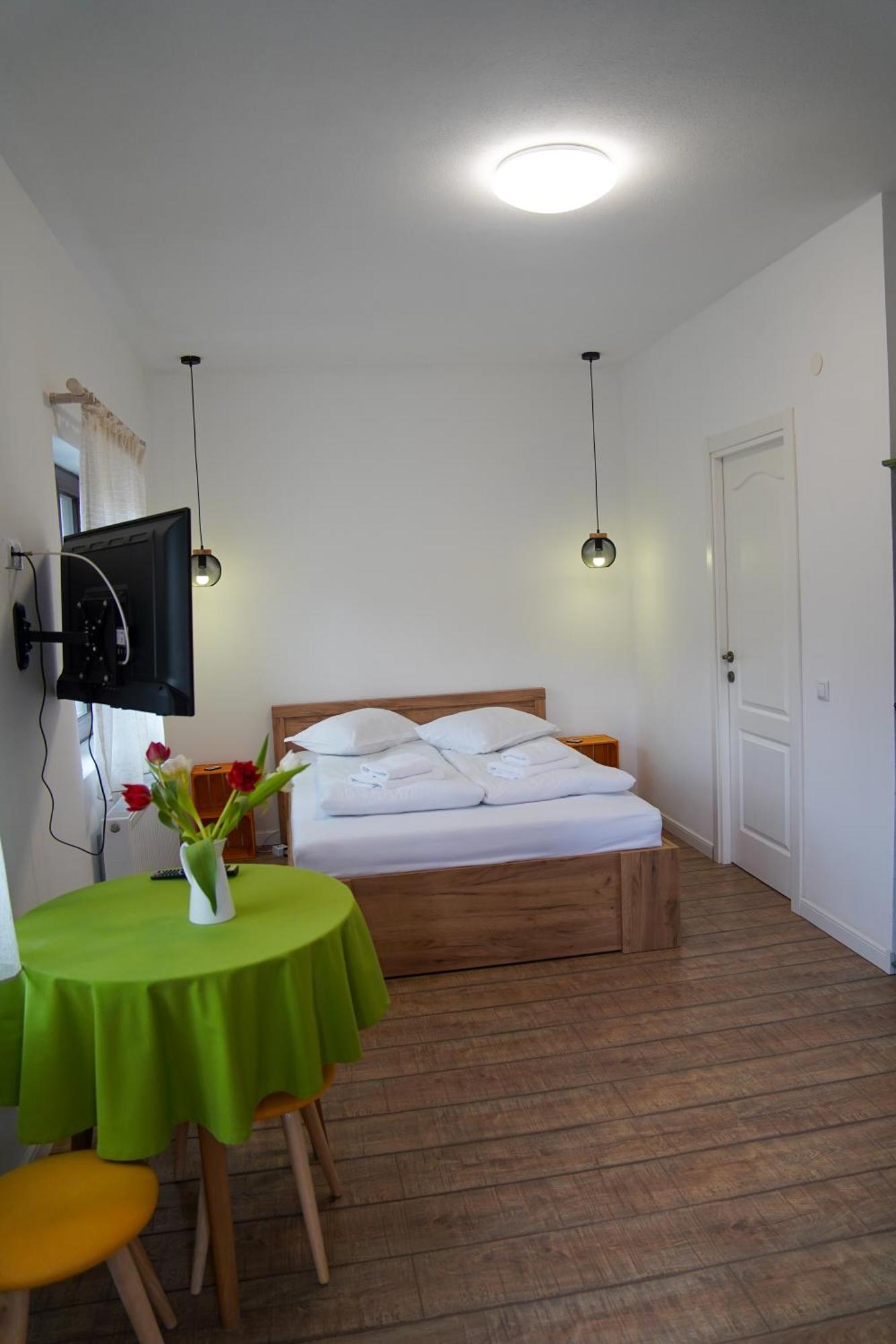 Hotel Kata - Lak BaileTusnad Esterno foto