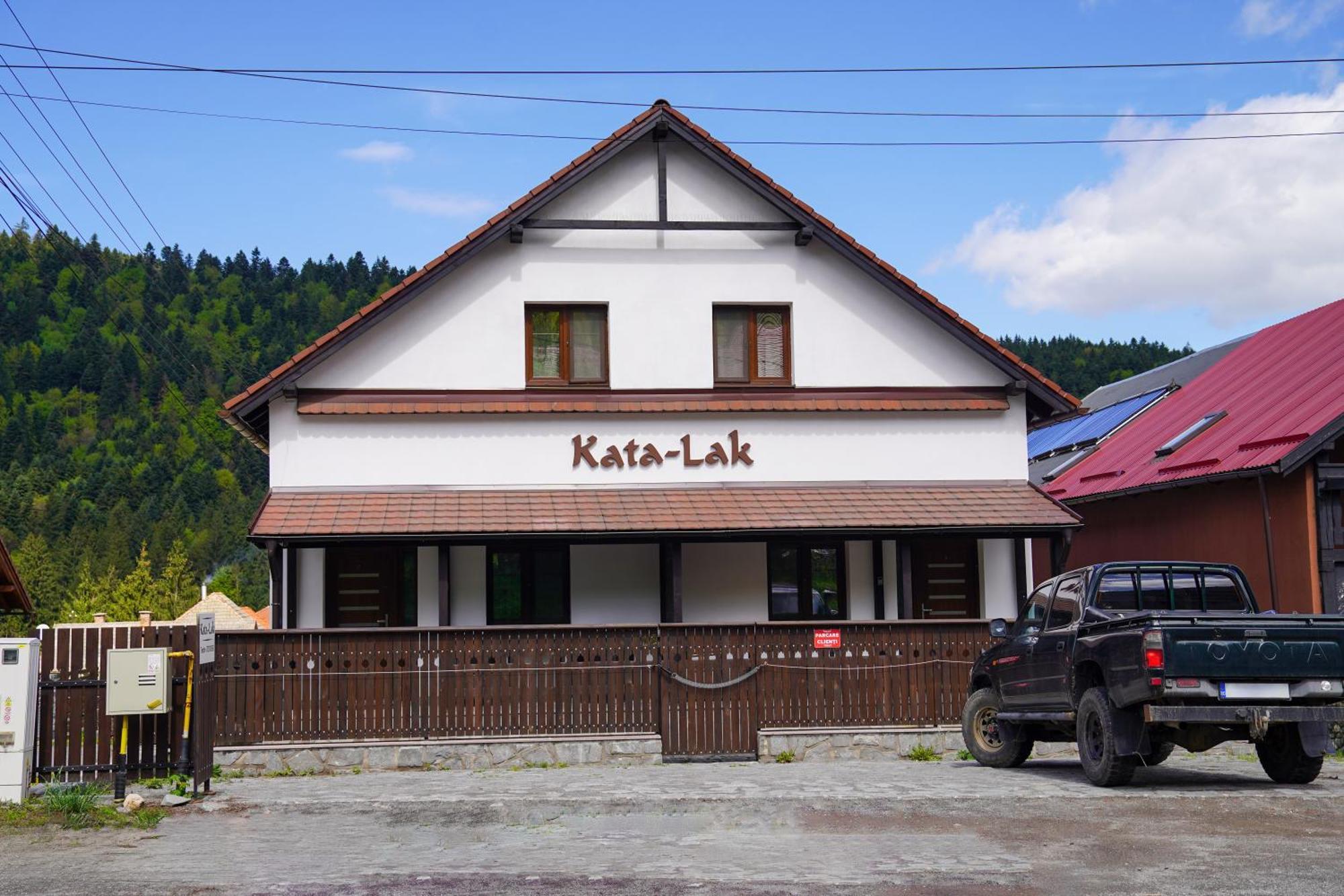 Hotel Kata - Lak BaileTusnad Esterno foto